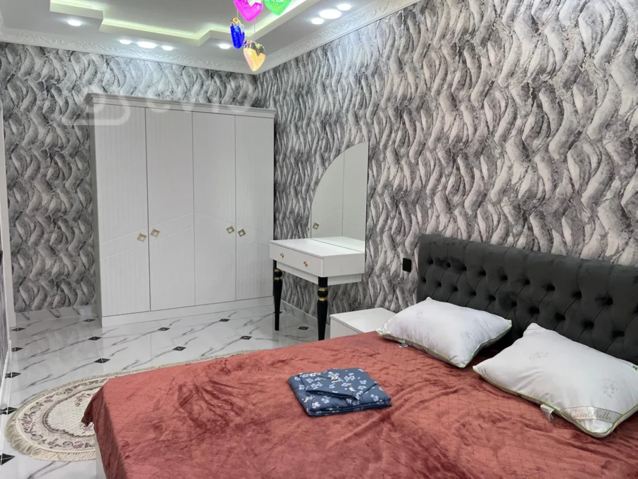 Kirayə verilir 3 otaqlı yeni tikili 120 m²