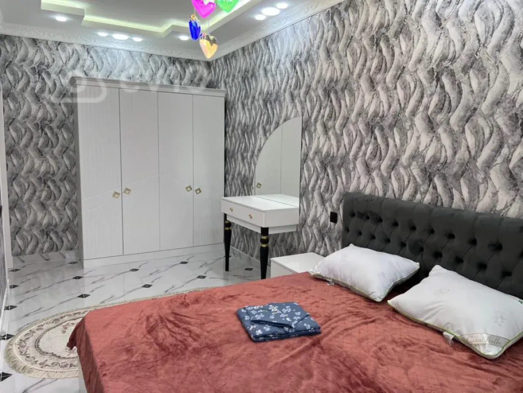 Kirayə verilir 3 otaqlı yeni tikili 120 m²