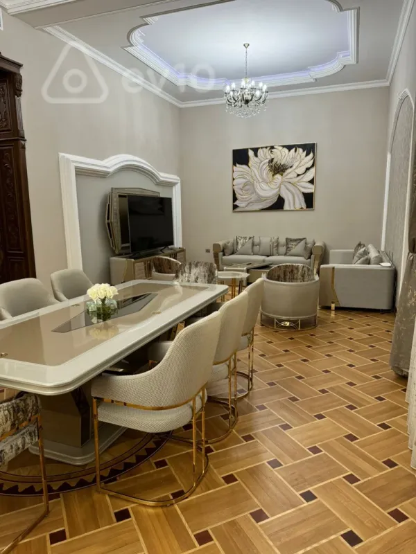 Kirayə verilir 6 otaqlı həyət evi 450 m²