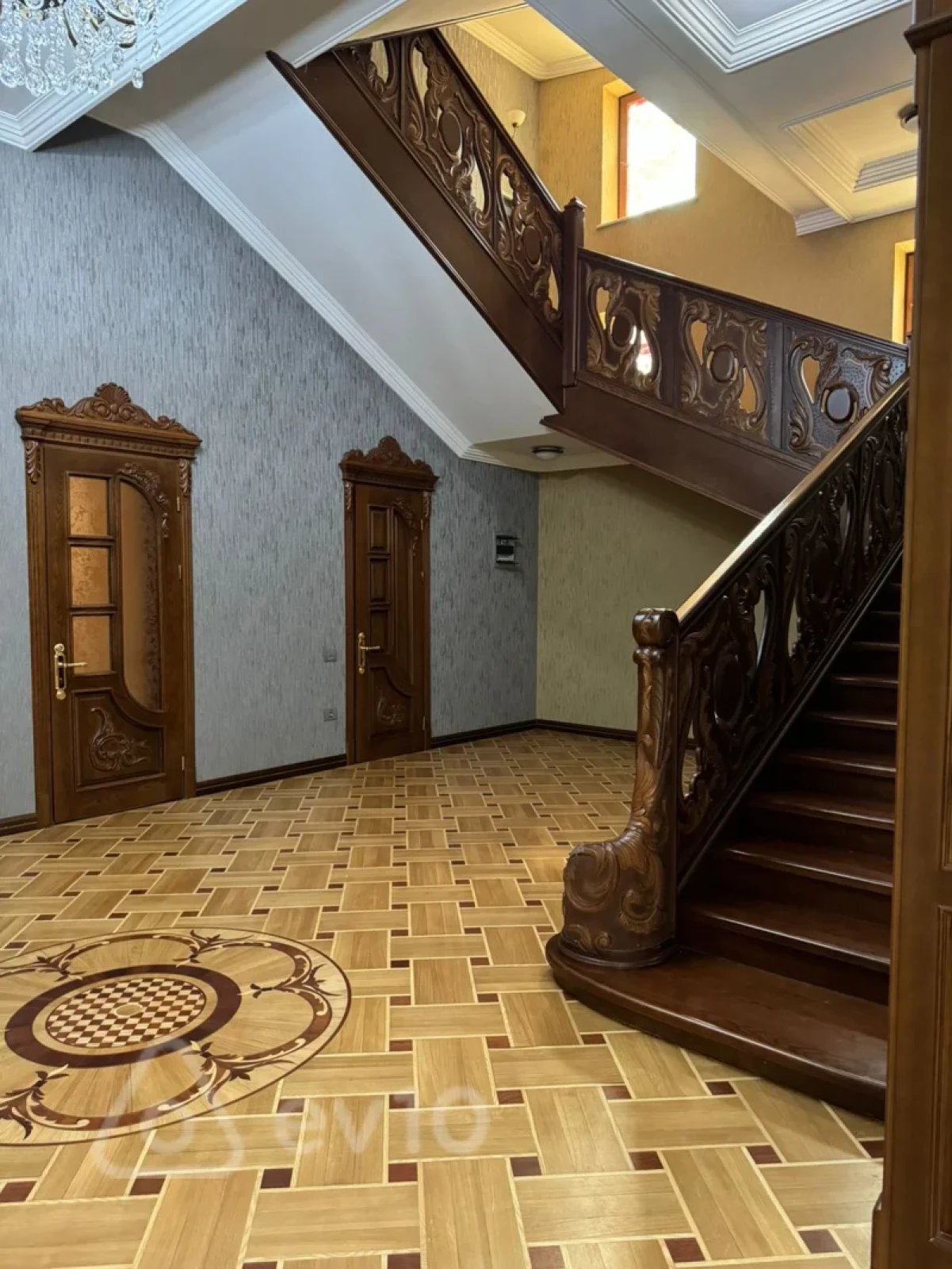 Kirayə verilir 6 otaqlı həyət evi 450 m²