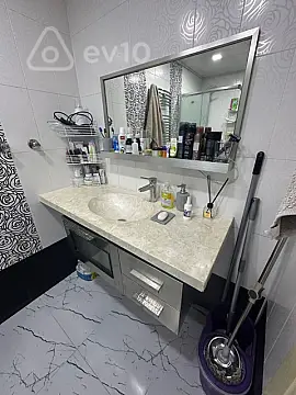 Kirayə verilir 2 otaqlı yeni tikili 78 m²