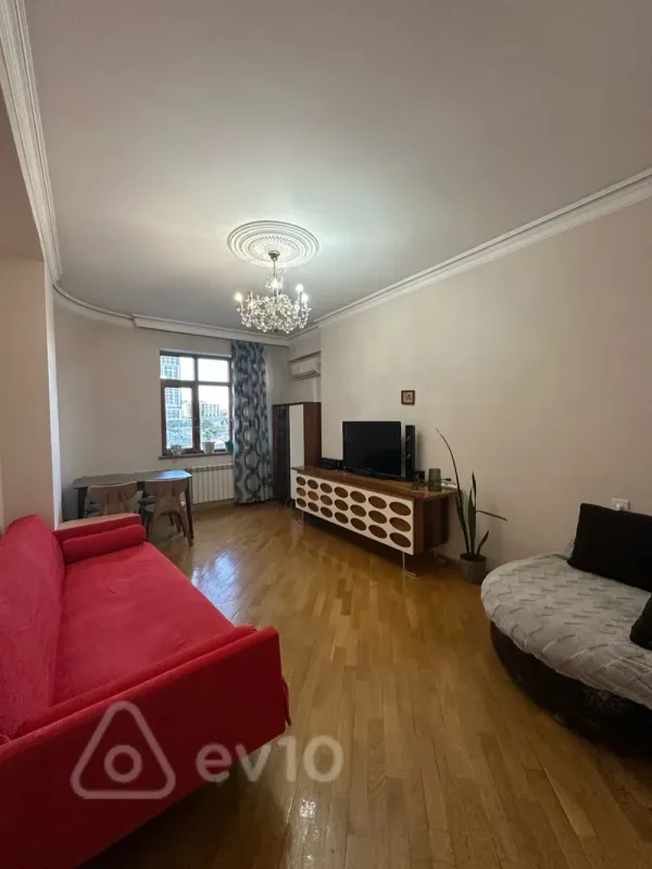 Kirayə verilir 2 otaqlı yeni tikili 78 m²