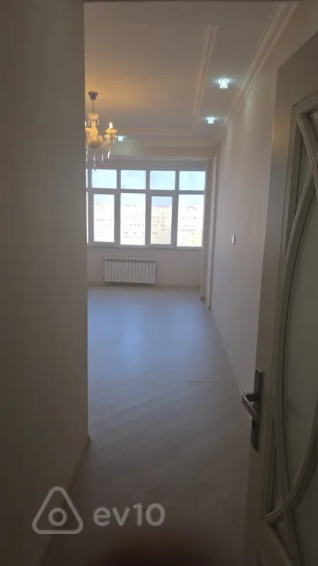 Kirayə verilir 2 otaqlı yeni tikili 95 m²