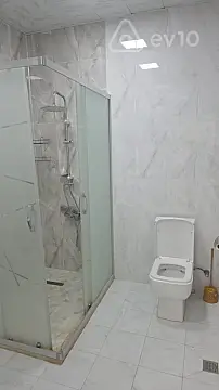 Kirayə verilir 2 otaqlı yeni tikili 95 m²
