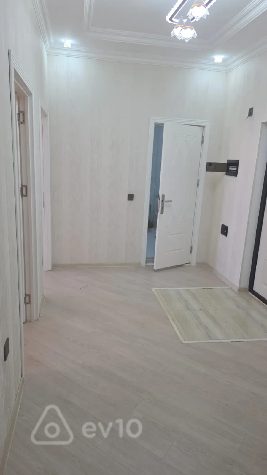 Kirayə verilir 2 otaqlı yeni tikili 95 m²