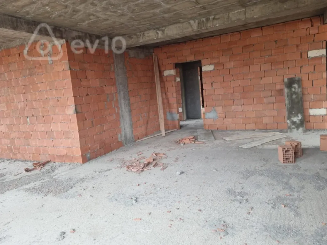 Satılır 3 otaqlı yeni tikili 78 m²