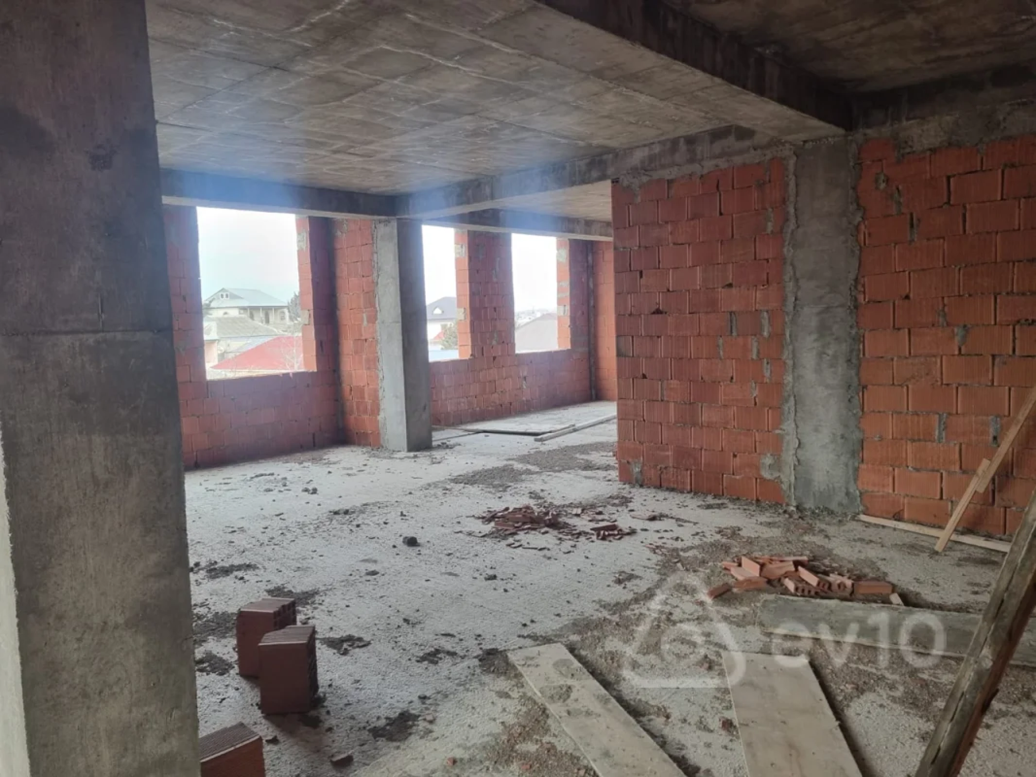Satılır 3 otaqlı yeni tikili 78 m²