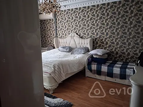 Kirayə verilir 3 otaqlı köhnə tikili 100 m²