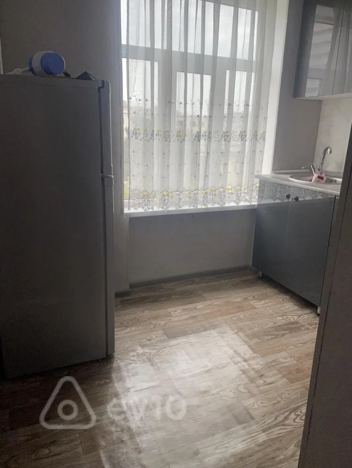 Kirayə verilir 2 otaqlı köhnə tikili 45 m²
