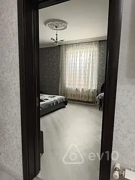 Satılır 5 otaqlı həyət evi 140 m²