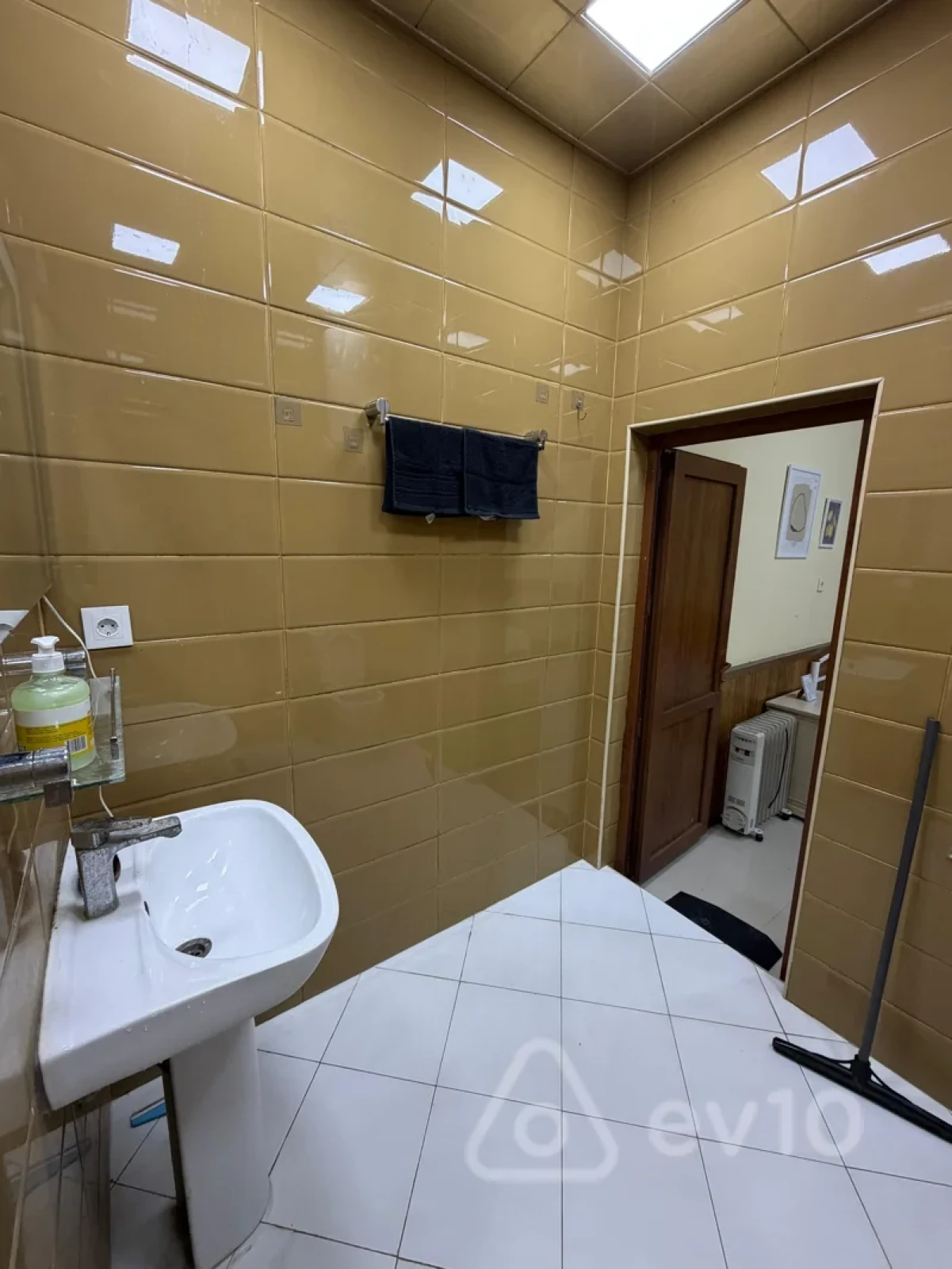 Kirayə verilir 1 otaqlı yeni tikili 30 m²