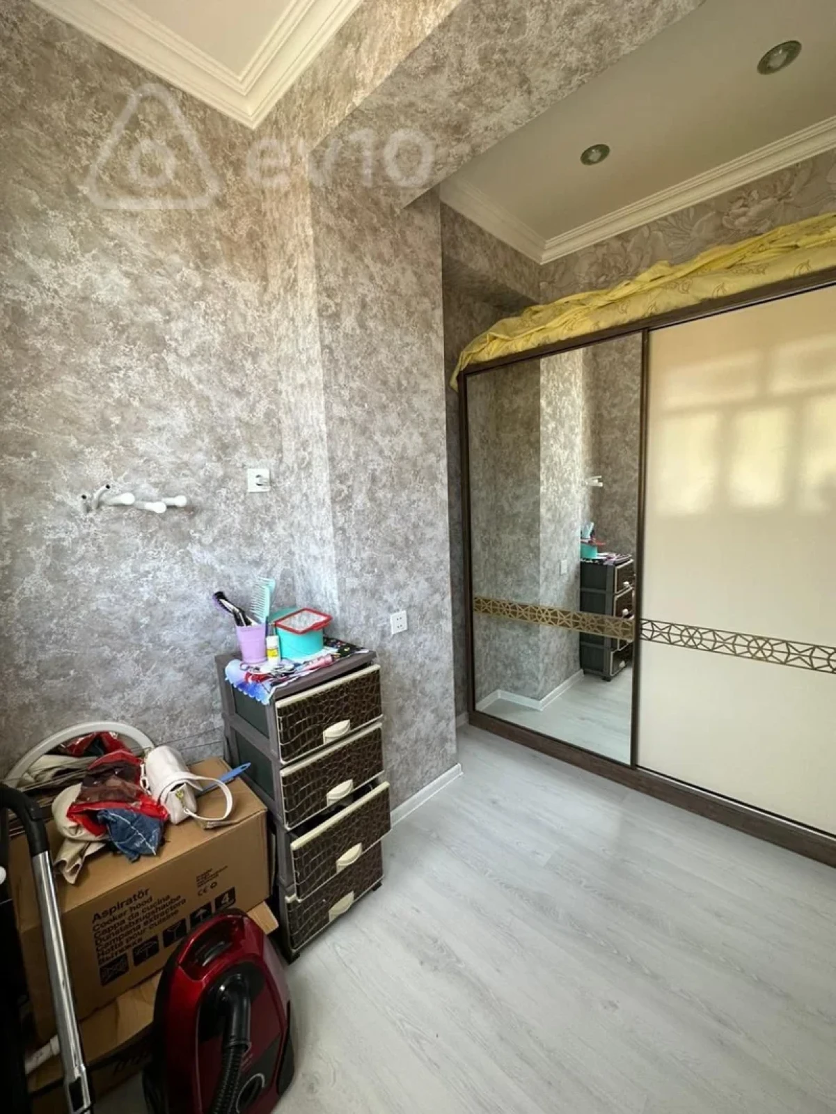 Kirayə verilir 2 otaqlı yeni tikili 45 m²