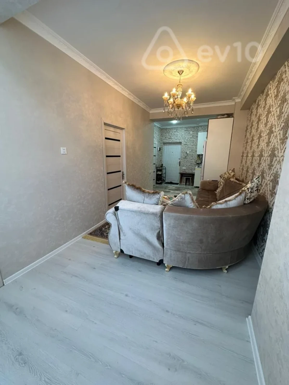 Kirayə verilir 2 otaqlı yeni tikili 45 m²