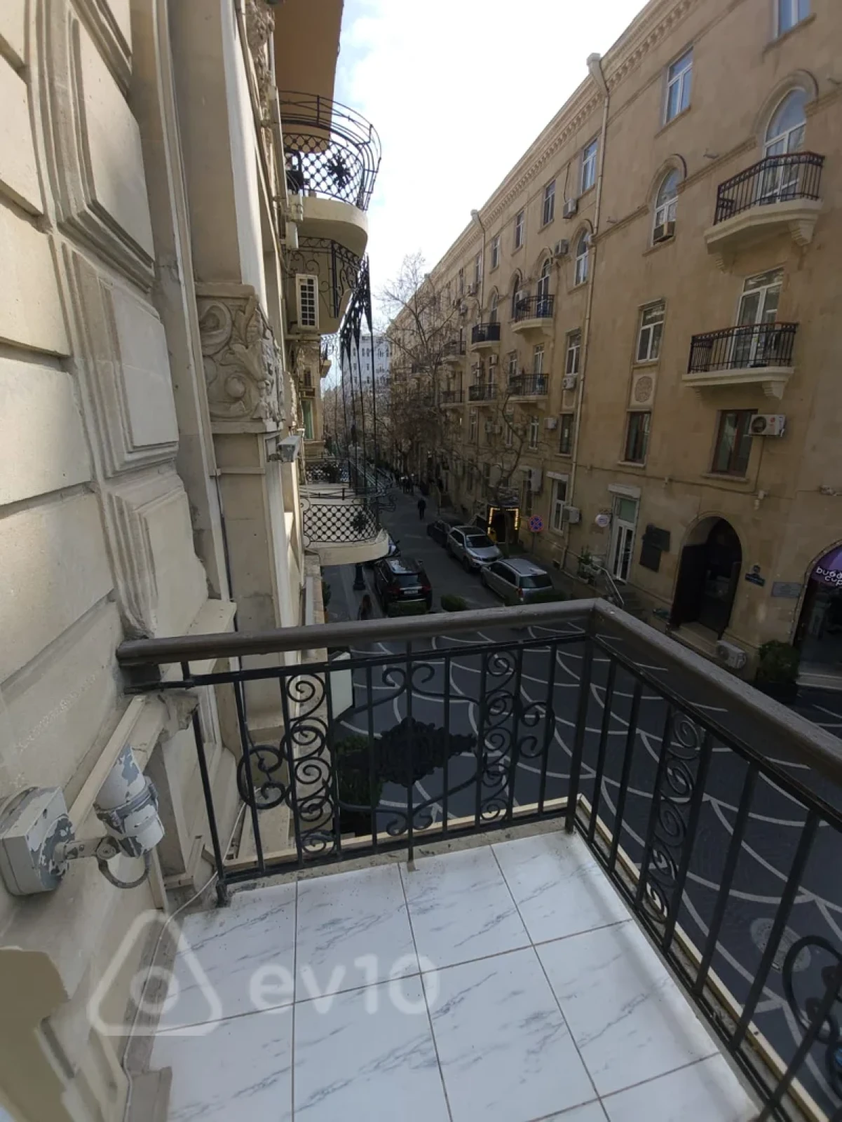 Kirayə verilir 1 otaqlı köhnə tikili 40 m²