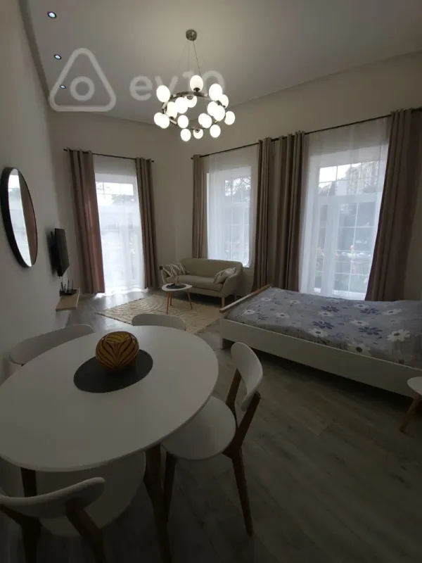 Kirayə verilir 1 otaqlı köhnə tikili 40 m²