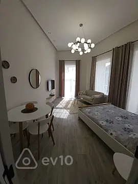Kirayə verilir 1 otaqlı köhnə tikili 40 m²