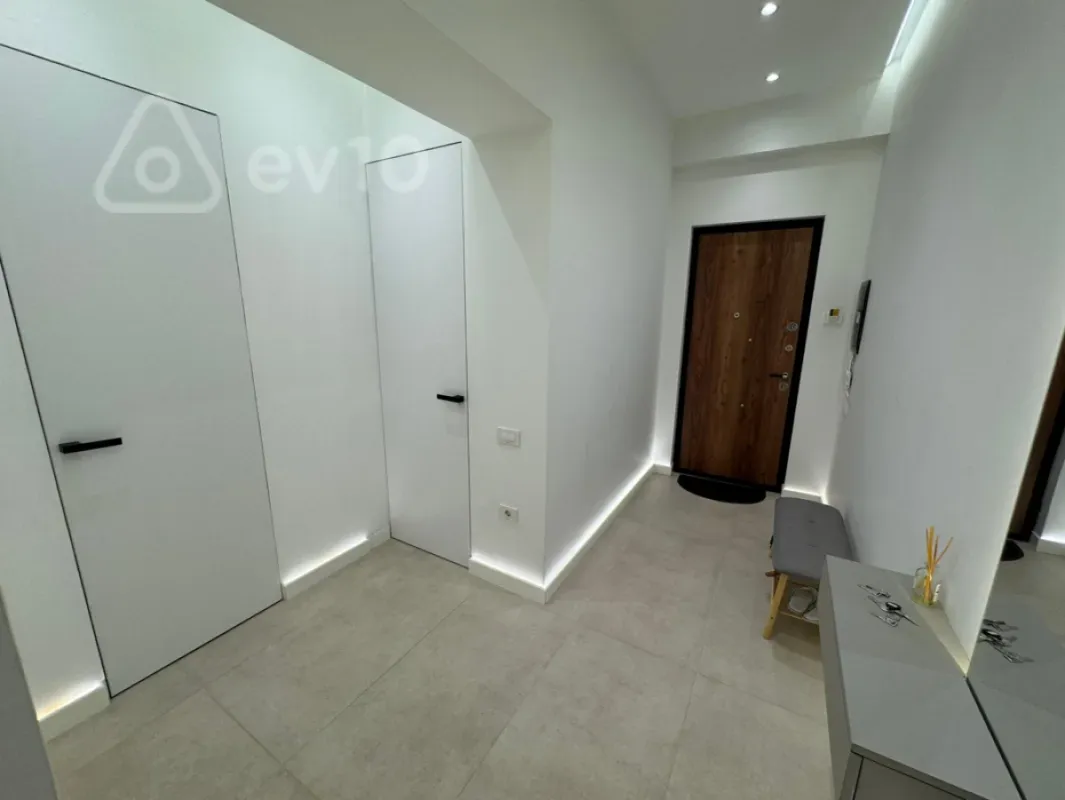 Kirayə verilir 2 otaqlı yeni tikili 55 m²