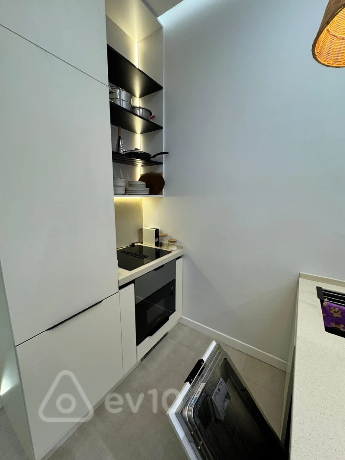 Kirayə verilir 2 otaqlı yeni tikili 55 m²