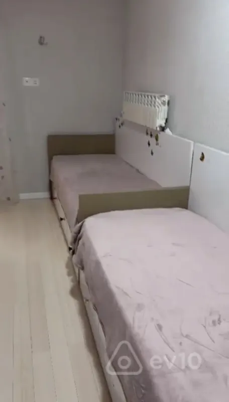 Kirayə verilir 3 otaqlı yeni tikili 1000 m²