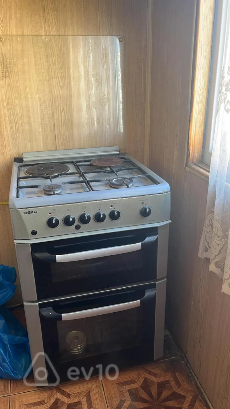 Kirayə verilir 3 otaqlı köhnə tikili 75 m²