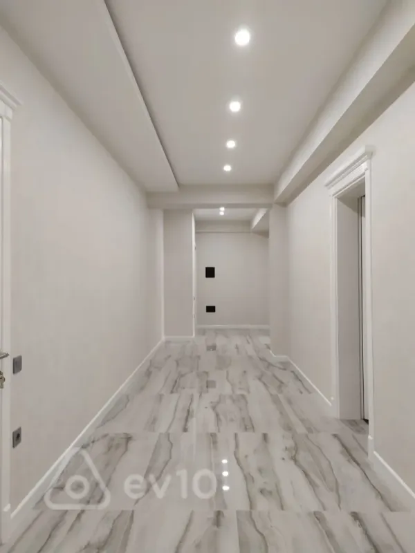 Kirayə verilir 4 otaqlı yeni tikili 186 m²