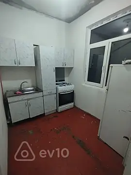 Kirayə verilir 2 otaqlı köhnə tikili 47 m²