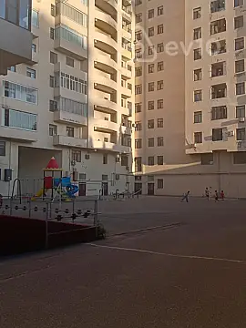 Satılır 3 otaqlı yeni tikili 145 m²