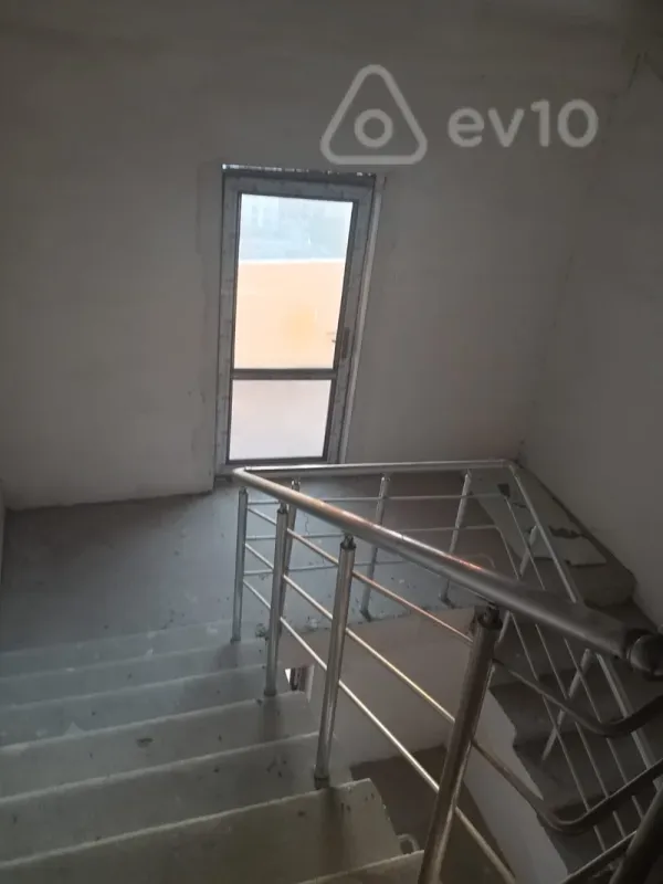 Satılır 3 otaqlı yeni tikili 145 m²