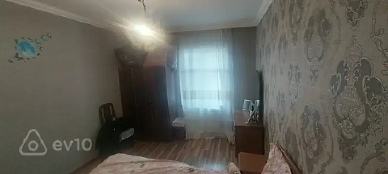 Kirayə verilir 3 otaqlı köhnə tikili 60 m²