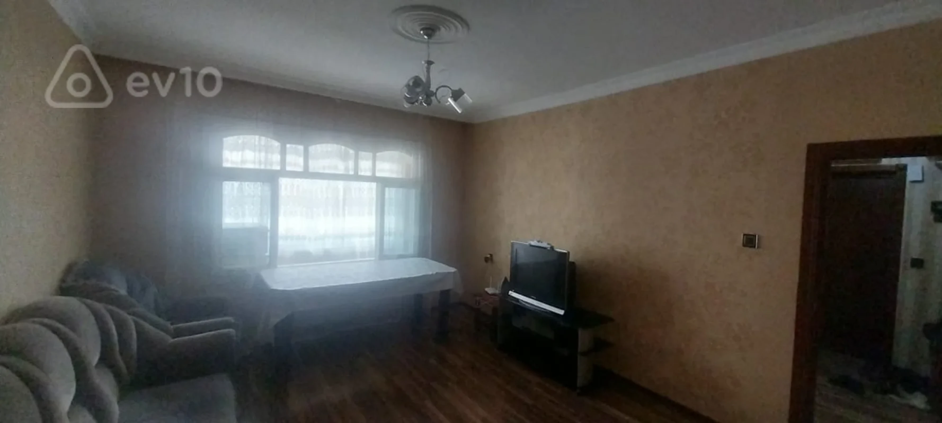 Kirayə verilir 3 otaqlı köhnə tikili 60 m²
