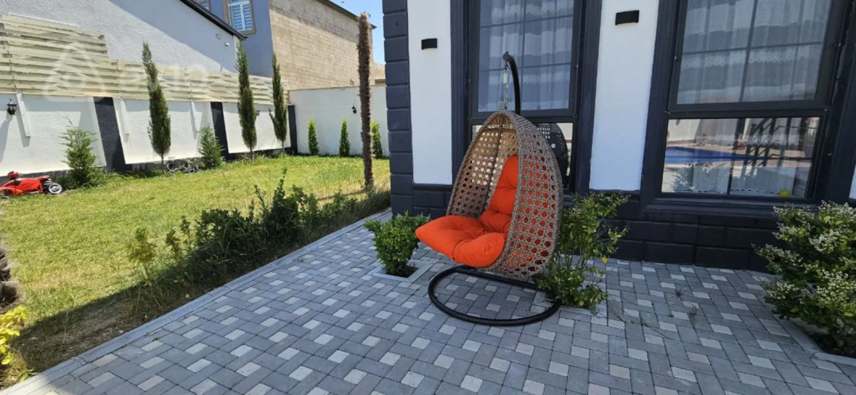 Satılır 4 otaqlı həyət evi 240 m²