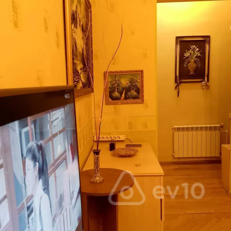 Kirayə verilir 1 otaqlı köhnə tikili 35 m²