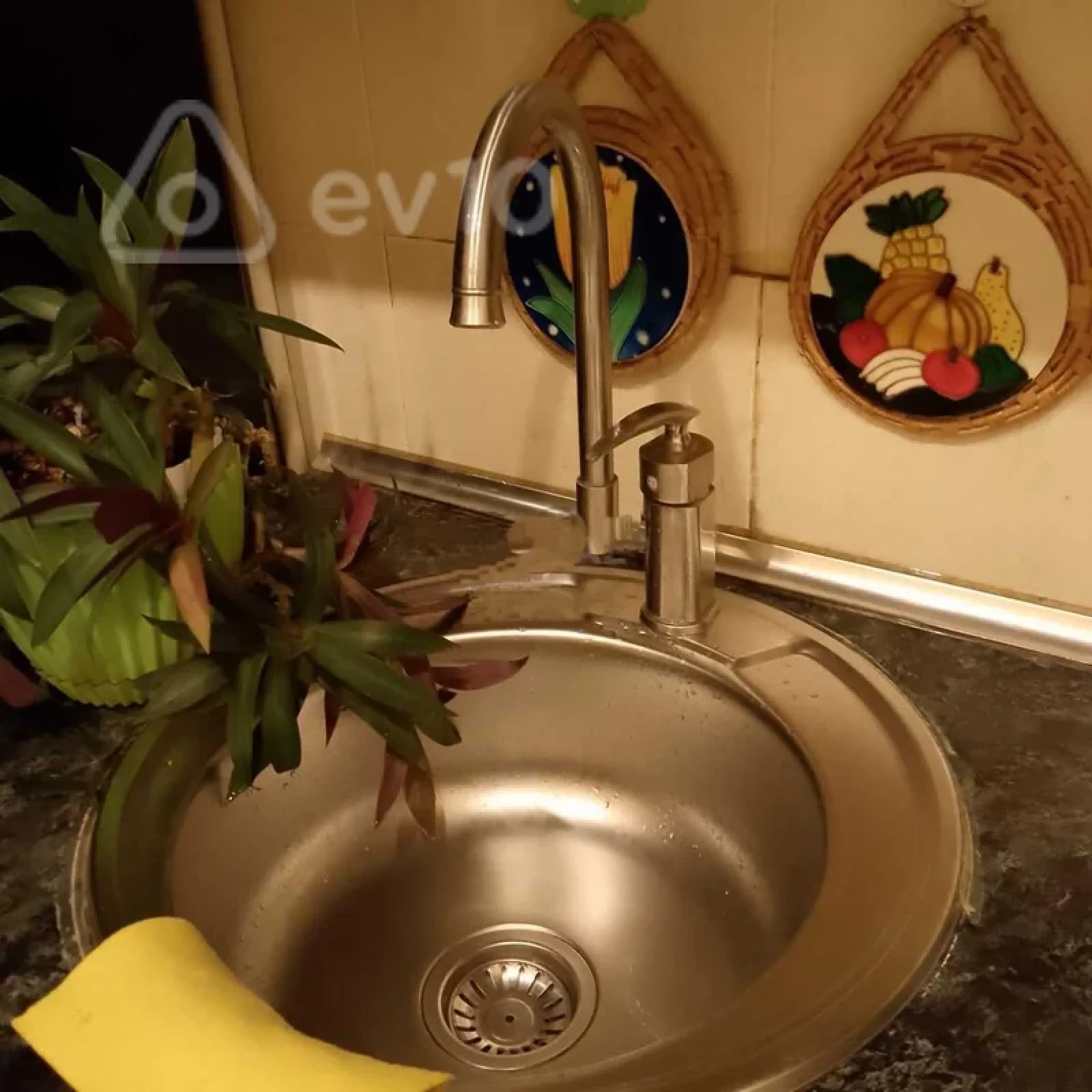 Kirayə verilir 1 otaqlı köhnə tikili 35 m²