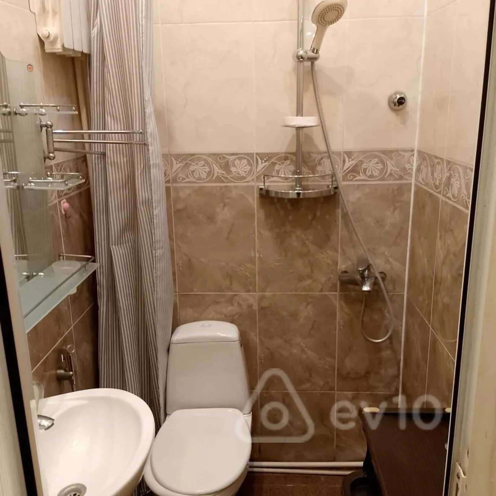 Kirayə verilir 1 otaqlı köhnə tikili 35 m²