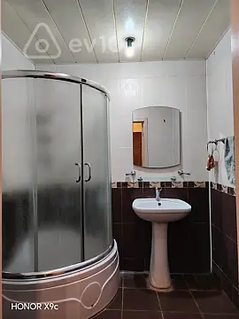 Kirayə verilir 2 otaqlı yeni tikili 89 m²