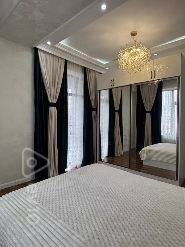 Satılır 3 otaqlı yeni tikili 80 m²