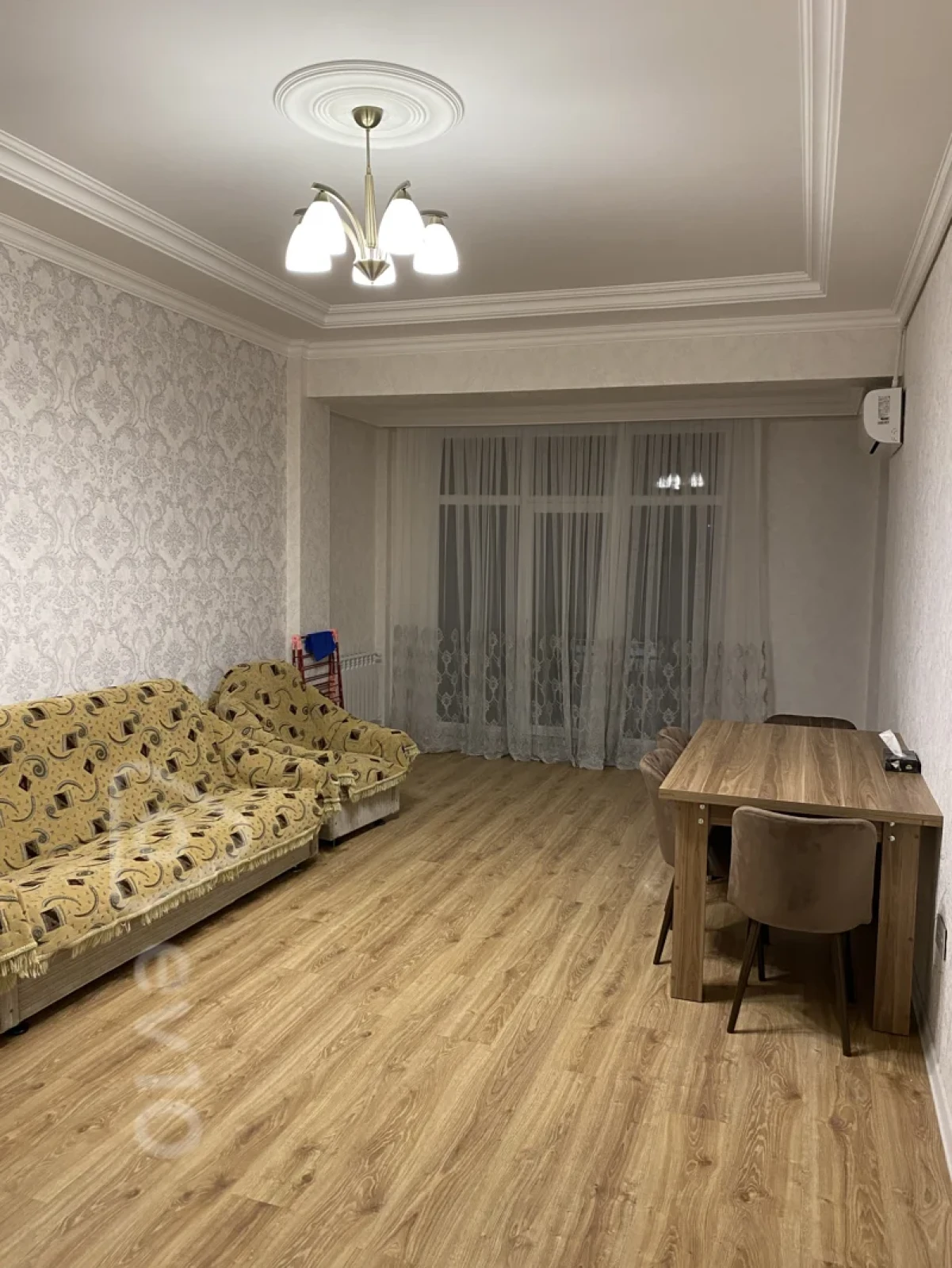 Kirayə verilir 2 otaqlı yeni tikili 68 m²