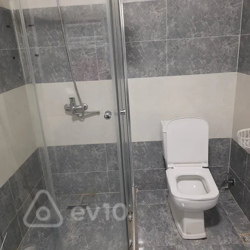 Kirayə verilir 2 otaqlı yeni tikili 50 m²
