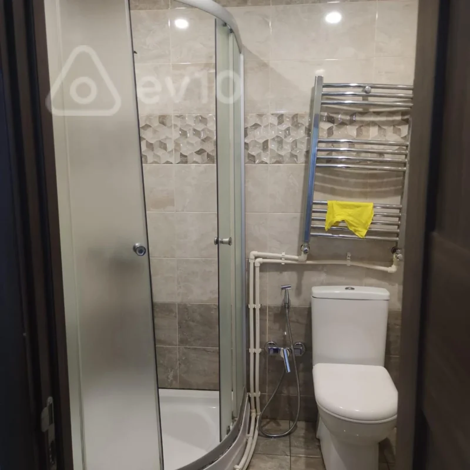 Kirayə verilir 2 otaqlı yeni tikili 50 m²