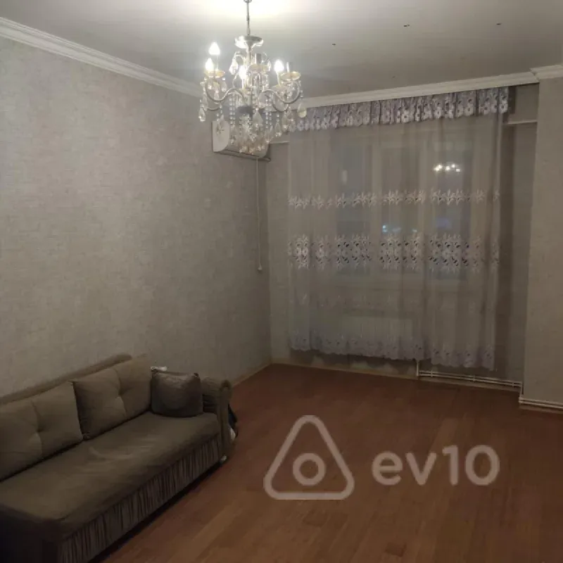 Kirayə verilir 2 otaqlı yeni tikili 50 m²