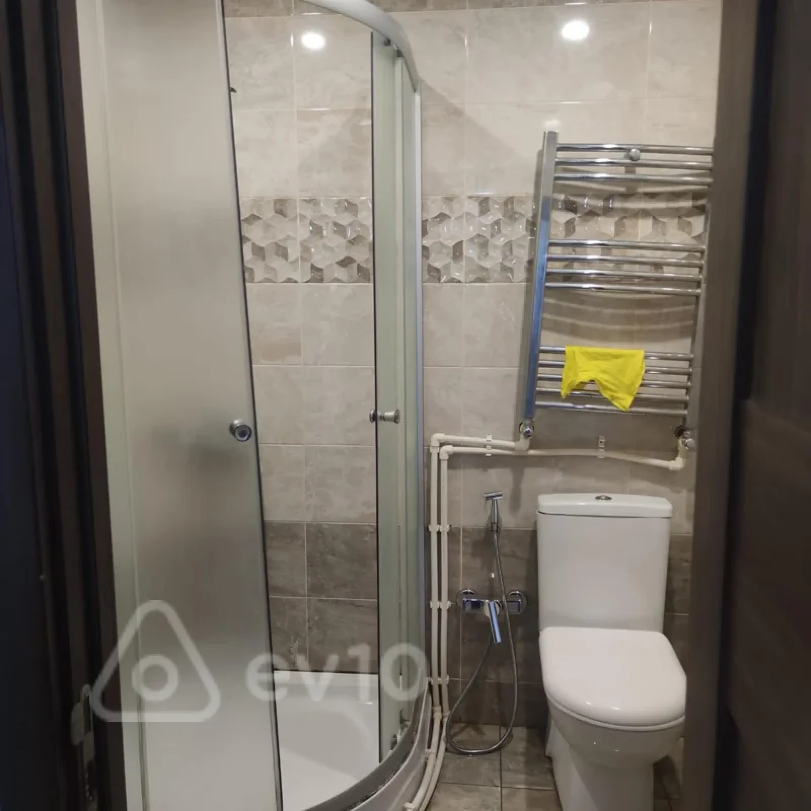 Kirayə verilir 2 otaqlı yeni tikili 50 m²