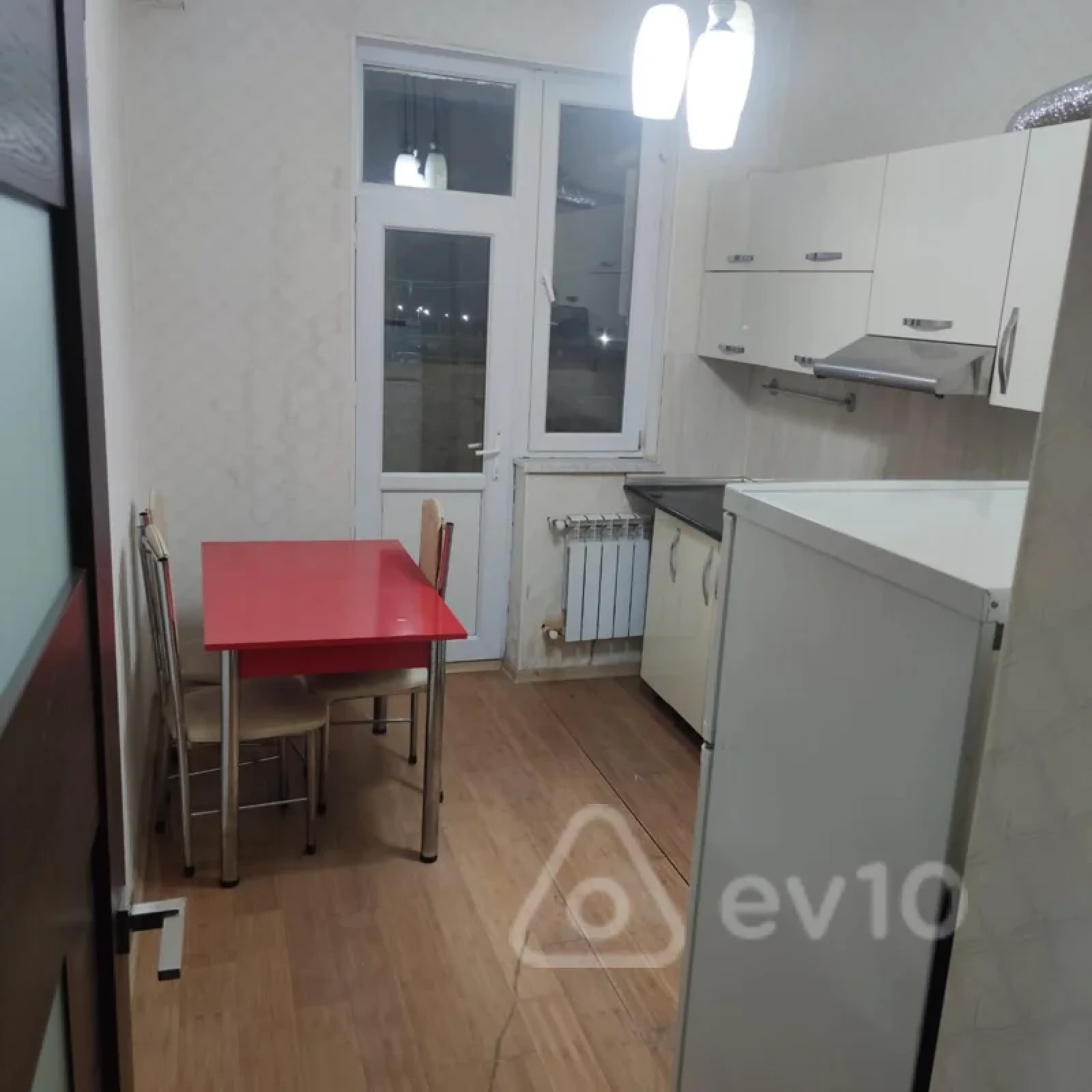 Kirayə verilir 2 otaqlı yeni tikili 50 m²
