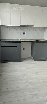 Kirayə verilir 2 otaqlı köhnə tikili 54 m²