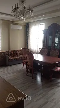 Kirayə verilir 3 otaqlı yeni tikili 80 m²