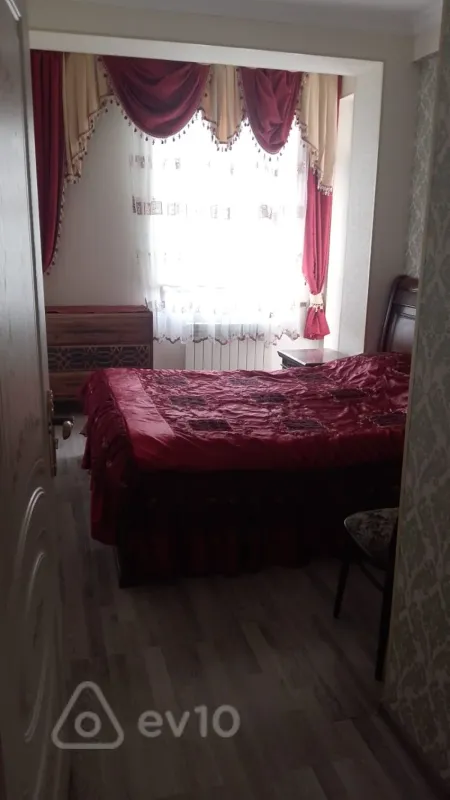 Kirayə verilir 3 otaqlı yeni tikili 80 m²