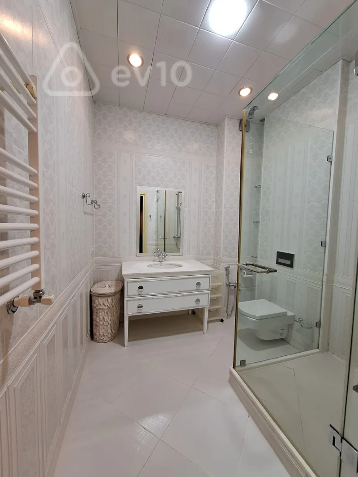 Kirayə verilir 3 otaqlı yeni tikili 120 m²