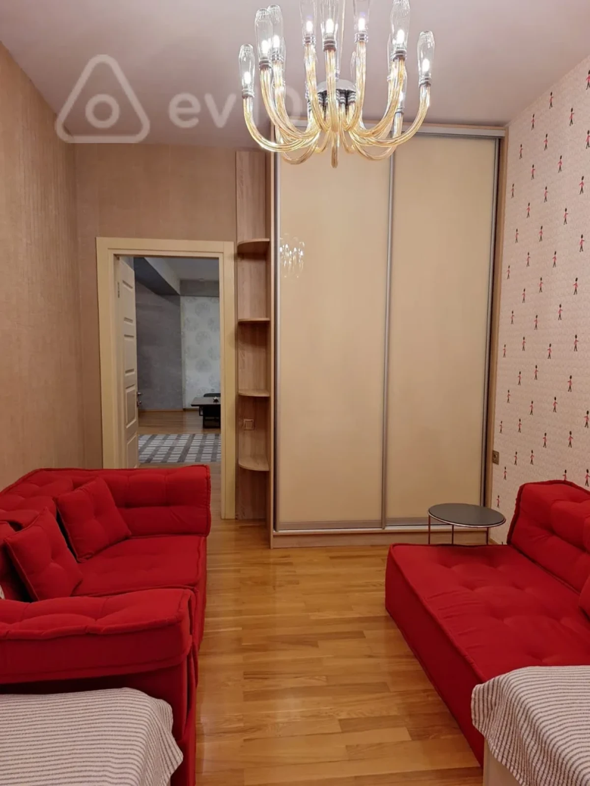 Kirayə verilir 3 otaqlı yeni tikili 120 m²