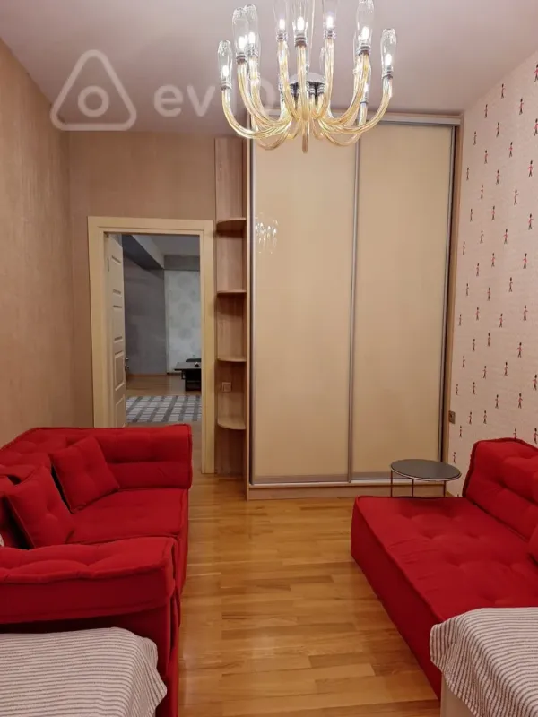 Kirayə verilir 3 otaqlı yeni tikili 120 m²