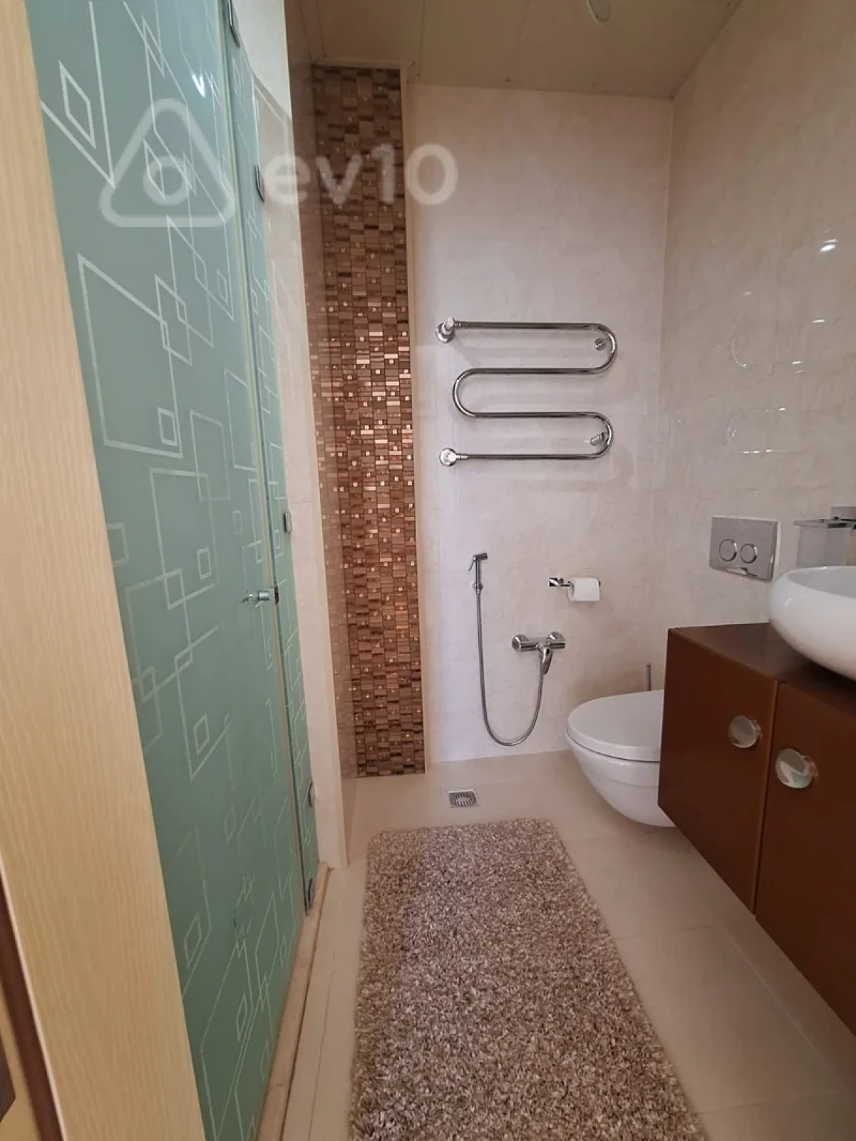 Kirayə verilir 3 otaqlı yeni tikili 120 m²