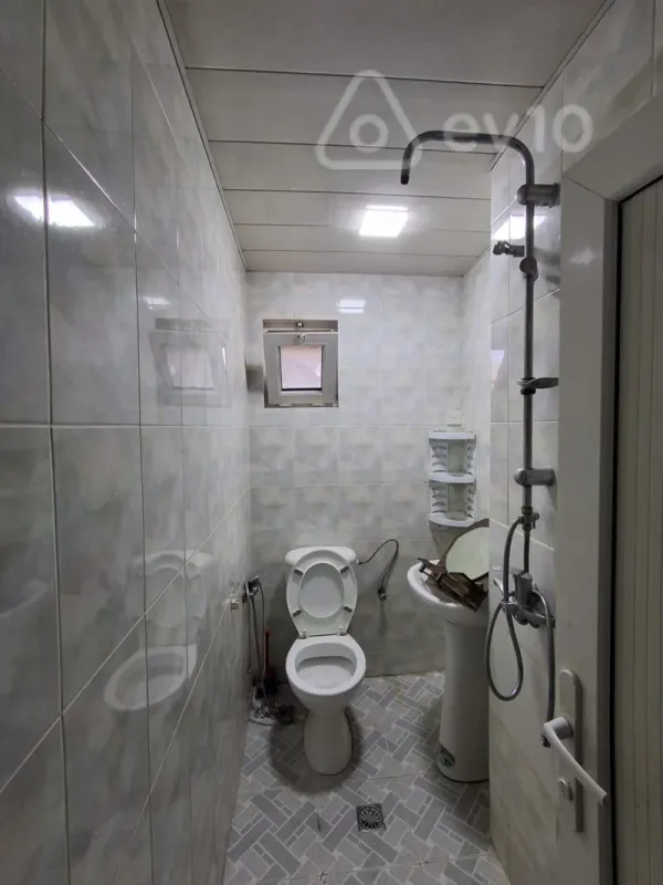 Kirayə verilir 3 otaqlı köhnə tikili 70 m²